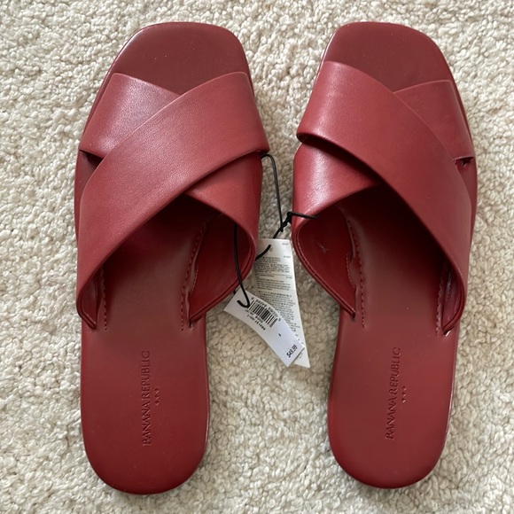 Banana Republic Shoes - Banana republic sandals slide on size 6 red maroon nwt